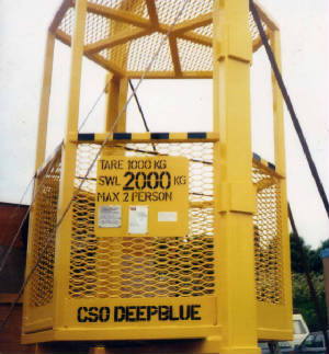 diverscage1.jpg